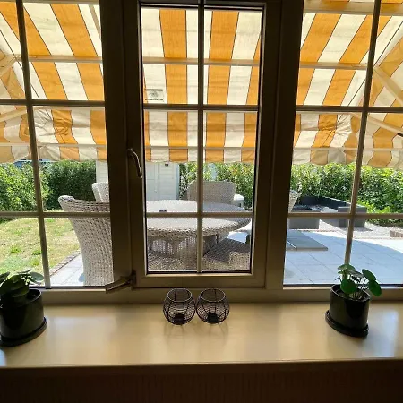 Modern In With Bubble Bath Holiday home *