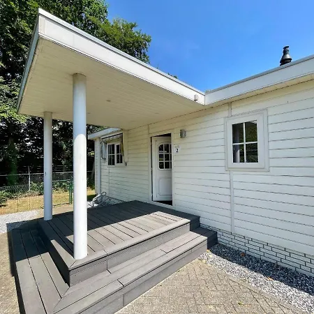 Holiday home Modern In With Bubble Bath