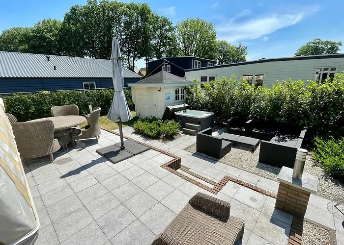 Modern In With Bubble Bath 4* Kaatsheuvel